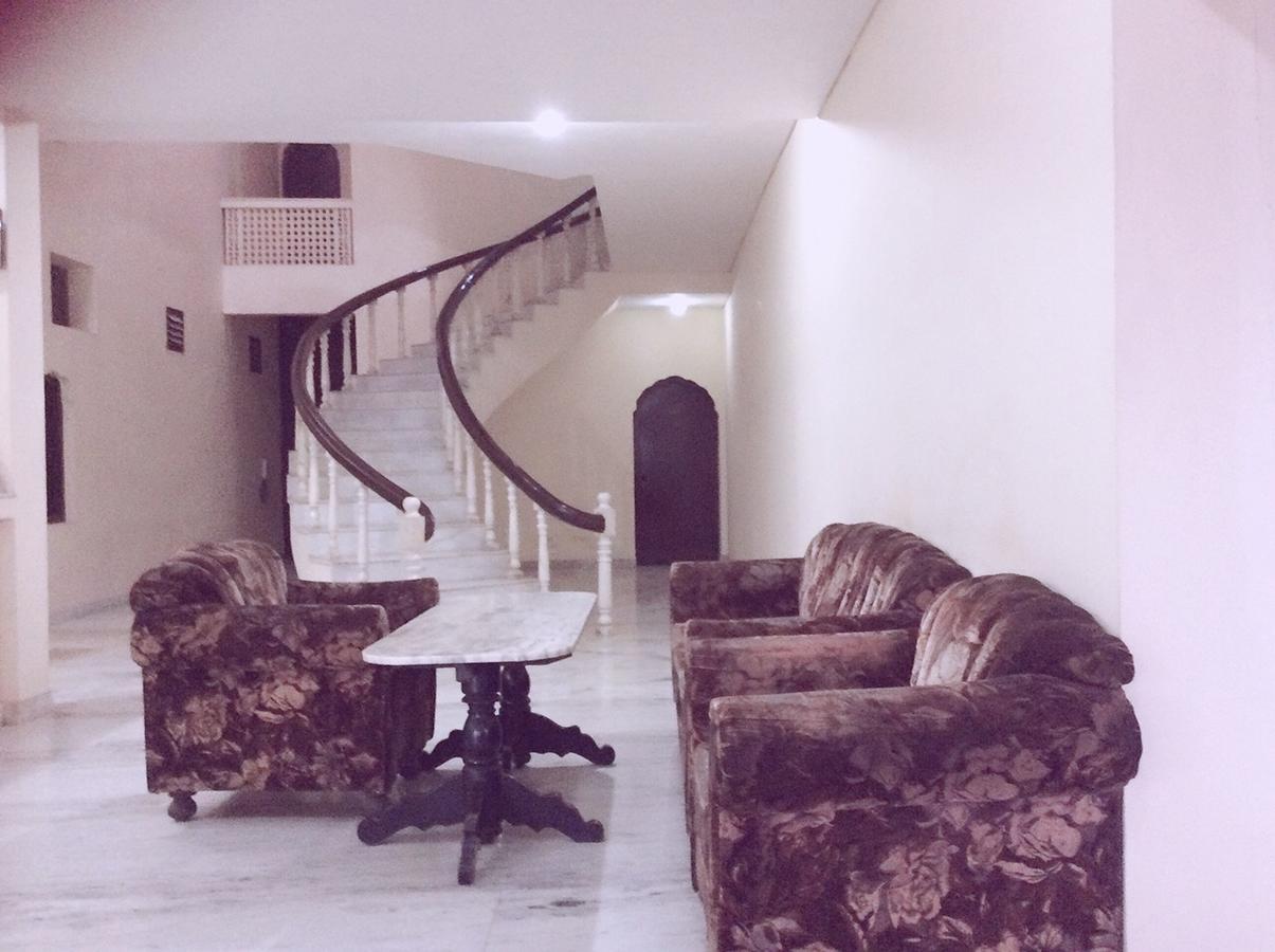 Hotel Marble Palace